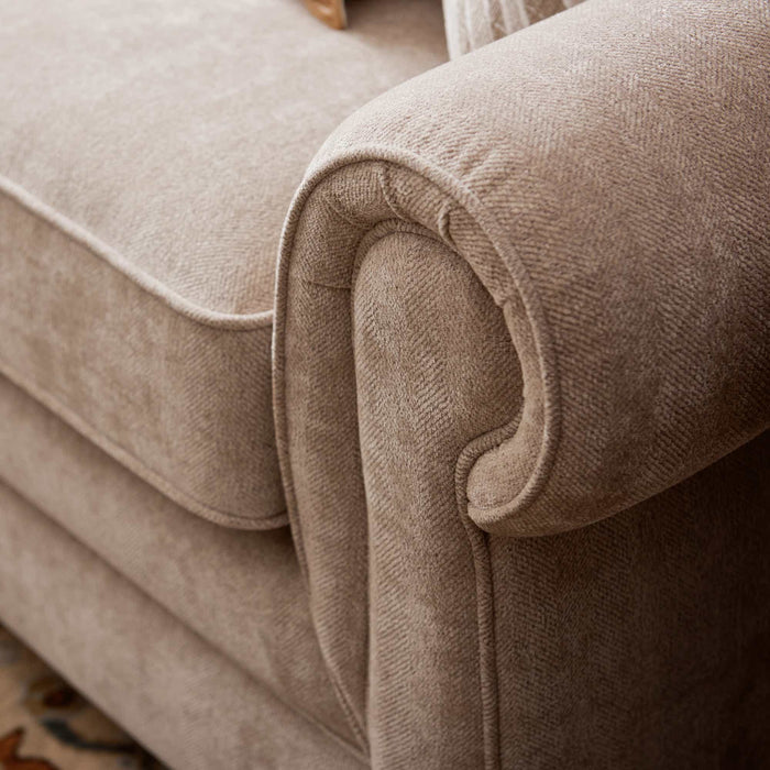 Mackenzie Loveseat