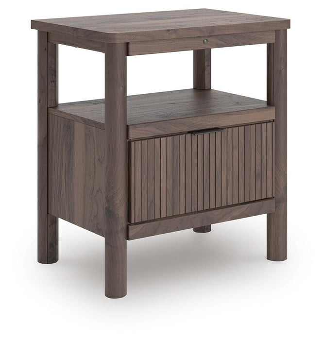 Pamytta Queen Upholstered Panel Bed, Dresser, Mirror and Nightstand