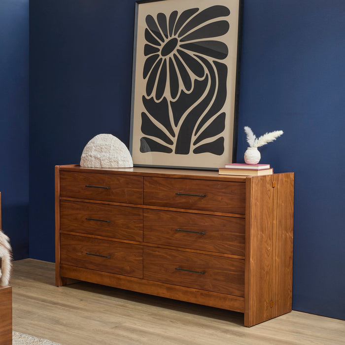 Lincoln Dresser